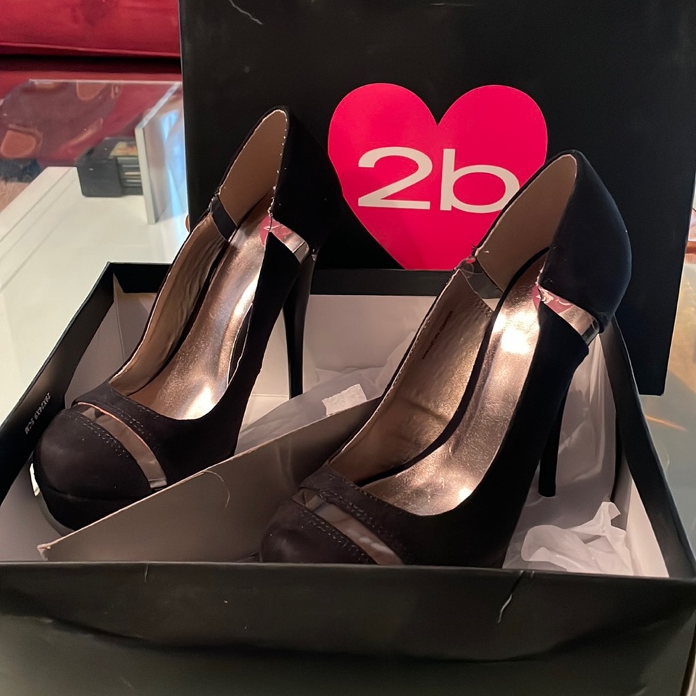 2B BeBe black suede stiletto